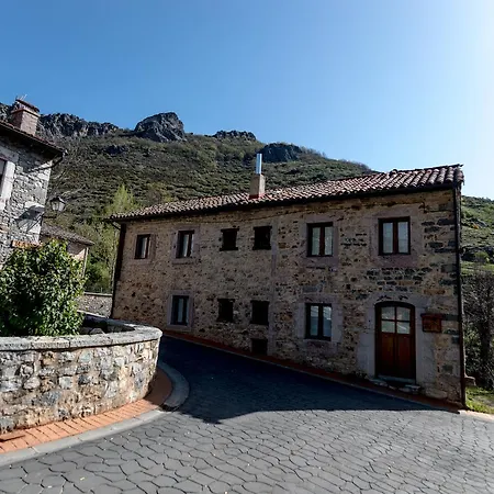 Casa Rural La Catedral De La Montana * Lois (Leon)
