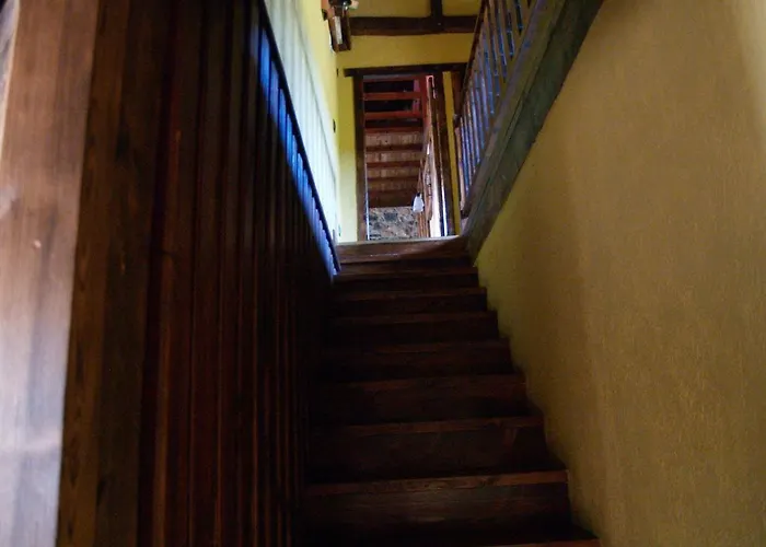 Casa Rural La Catedral De La Montana Lois (Leon)