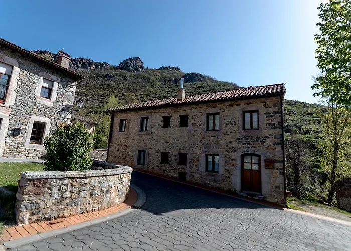 Casa Rural La Catedral De La Montana * Lois (Leon)
